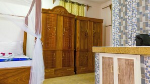 9 عدّة غرف نوم ومكواة/لوح كي وواي فاي