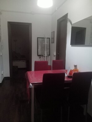 Interior - Cozy apartment in the HISTORIC CENTER of ROME, 1520 minutes from the COLOSSEUM (Roma)