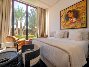 5 bedrooms, in-room safe, iron/ironing board, free WiFi