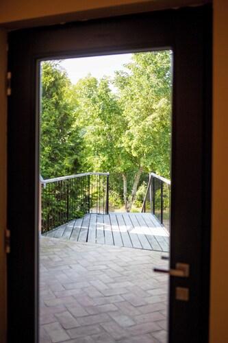 Große Wohnung mit Loggia direkt im Naturschutzgebiet