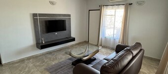 Mon-Est Self Service Apartment