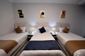 Premium bedding, Select Comfort beds, in-room safe, free WiFi
