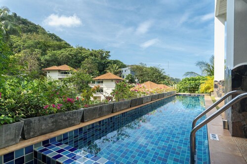 Charming 1-bedroom apartment with AC and WiFi in enchanting Karon