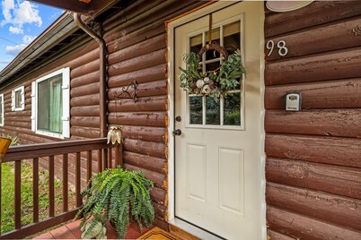 Cottage Room on Main