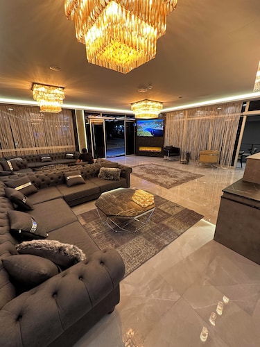 Comfort Point Two Hotel 