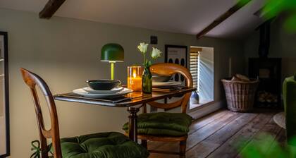 Haxby Hayloft: A Charming Countryside Retreat Near York