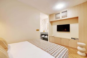 2 habitaciones, tabla de planchar con plancha, cuna de viaje y wifi