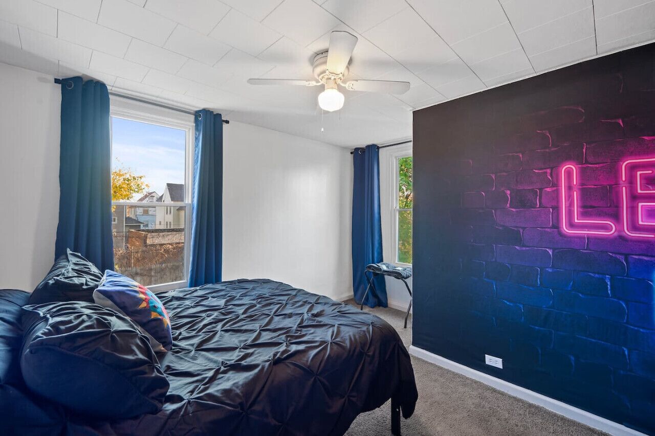 2 slaapkamers, een strijkplank/strijkijzer, wifi, beddengoed