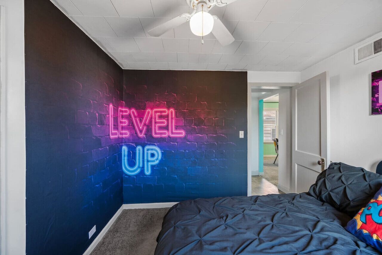 2 makuuhuonetta, silitysrauta/-lauta, Wi-Fi, vuodevaatteet