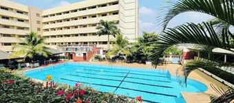 Royal Birds Hotel And Towers