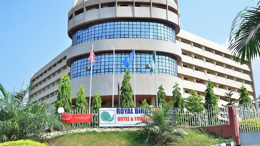 Royal Birds Hotel And Towers