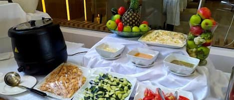 Free daily continental breakfast