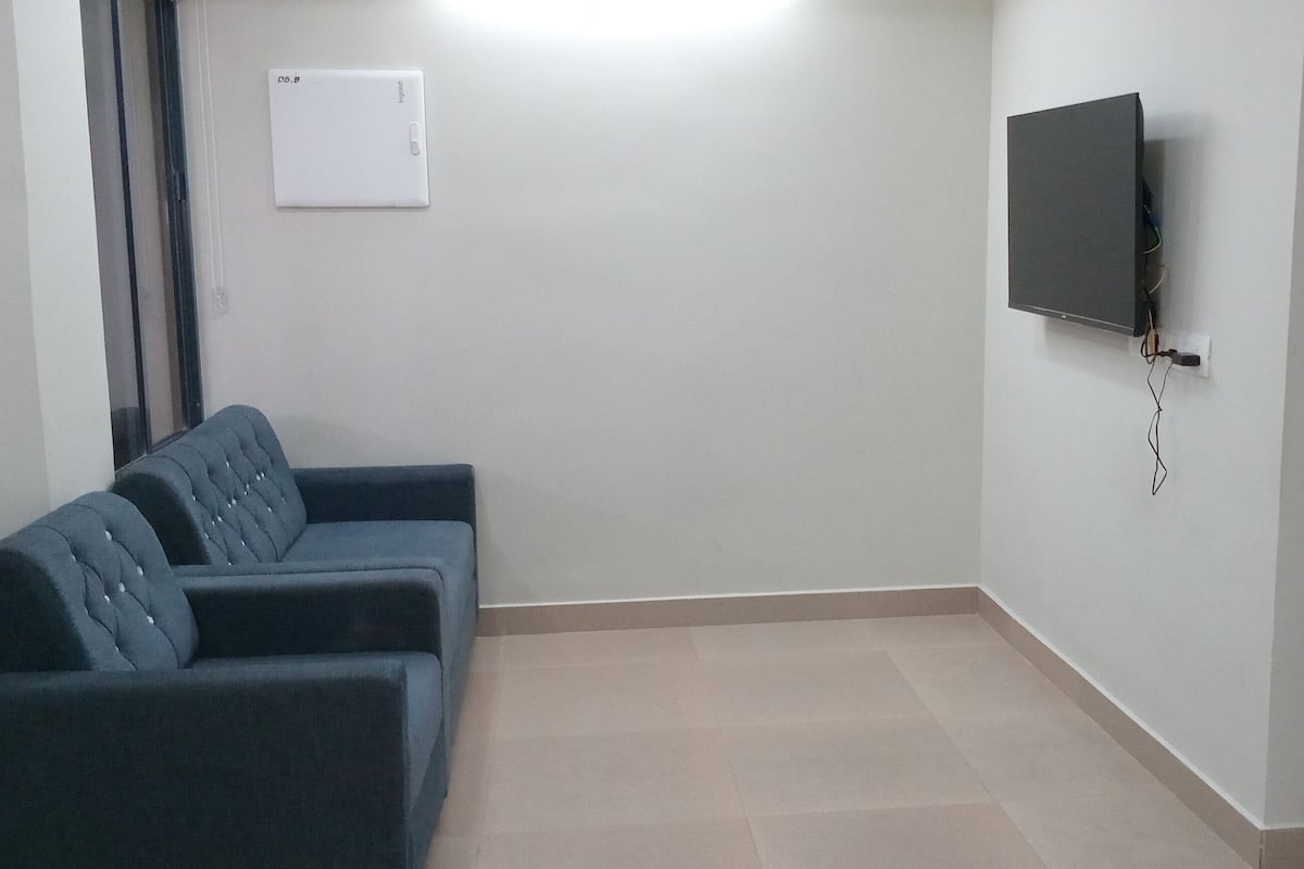 32-inch LCD TV with cable channels
