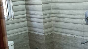 Classic Double Room | Bathroom