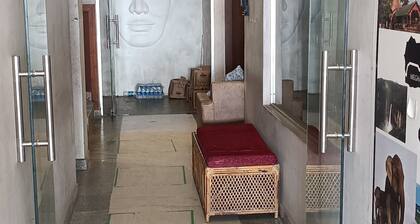 NIRVANA LODGE BY ROH