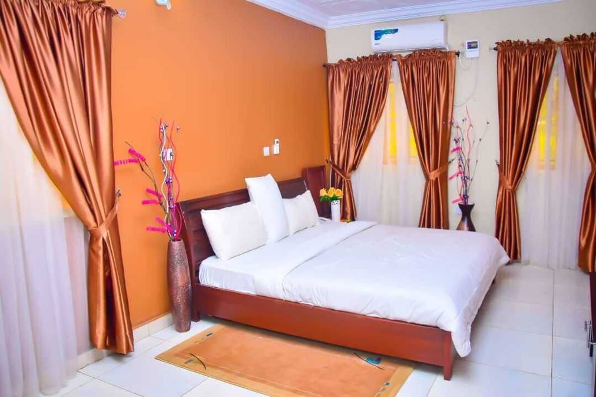 Deluxe Room, Balcony, City View | Desk, laptop workspace, WiFi (free)