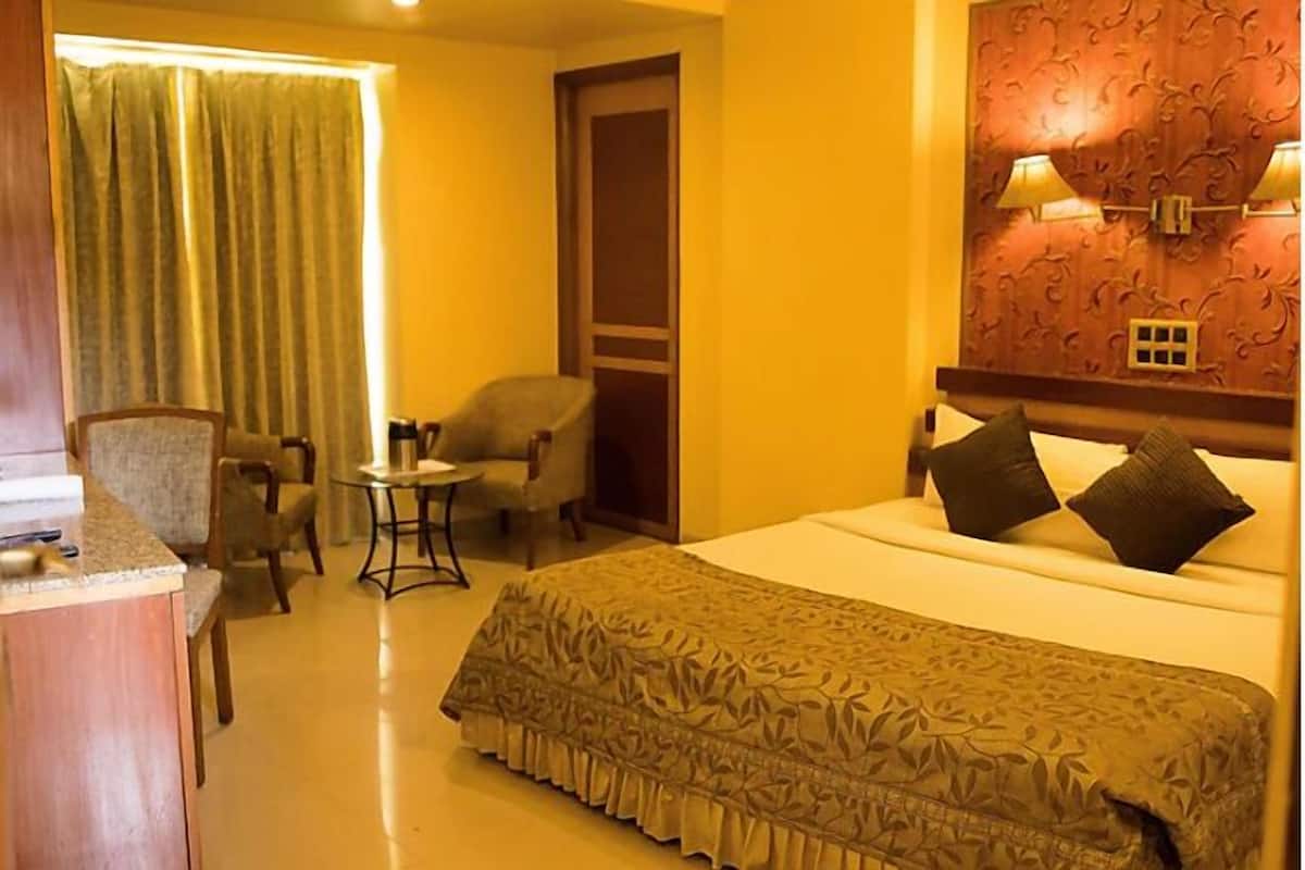 Kamar Deluks, pemandangan kota | Meja kerja, ruang kerja ramah laptop, dan Wi-Fi gratis