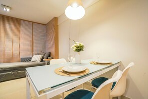 In-room safe, iron/ironing board, free WiFi, bed sheets - Dream Studios BA Apartment (Buenos Aires)