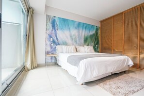 In-room safe, iron/ironing board, free WiFi, bed sheets