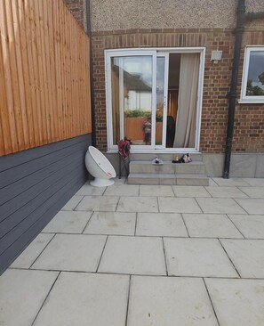 House | Terrace/patio - Home Away From Home 4 Bedrooms (London)