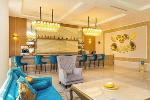 Coin salon dans le hall