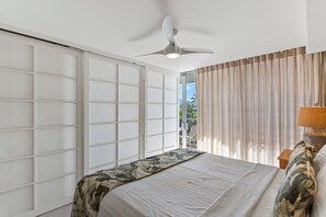 2 bedrooms, iron/ironing board, free WiFi, bed sheets - Ultimate Oceanfront Paradise-Spectacular Ocean Views-Mana Kai Maui Resort 405C (Kihei, Maui)