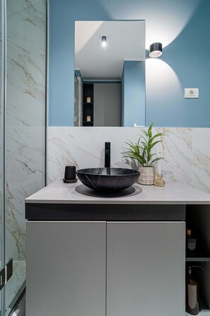 Apartment | 1 bedroom, Internet - Celestial Azure Tranquil 1BR Piata Universitatii (Bucharest)