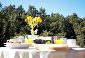 Free daily full breakfast - Alquilo Habitacion Quintana del Castillo (Quintana del Castillo)