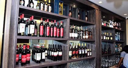 Royal Continental Suites and Apartments