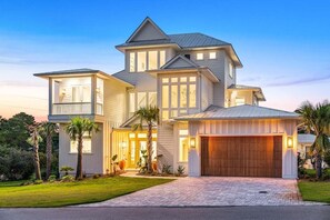 المنشأة من الخارج