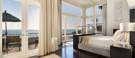 3 bedrooms, desk, iron/ironing board, WiFi