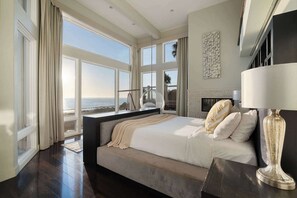 3 室のベッドルーム、デスク、アイロン / アイロン台、WiFi