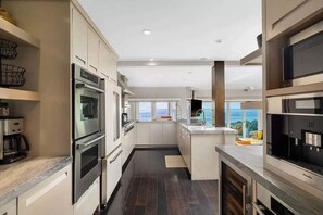 Fridge, microwave, oven, stovetop - Luxury Beachfront Strand Home I Private Theater (Manhattan Beach)