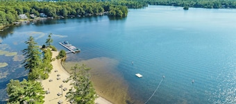 Renovated Balmoral Winnipesaukee Sleeps 8 Pet Friendly