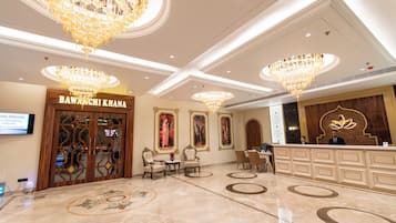 Quầy tiếp tân