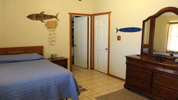 3 عدّة غرف نوم وواي فاي وملاءات أسرّة