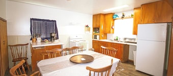 223 Beach-Great home w/ all the amenities needed for a great fishing getaway.