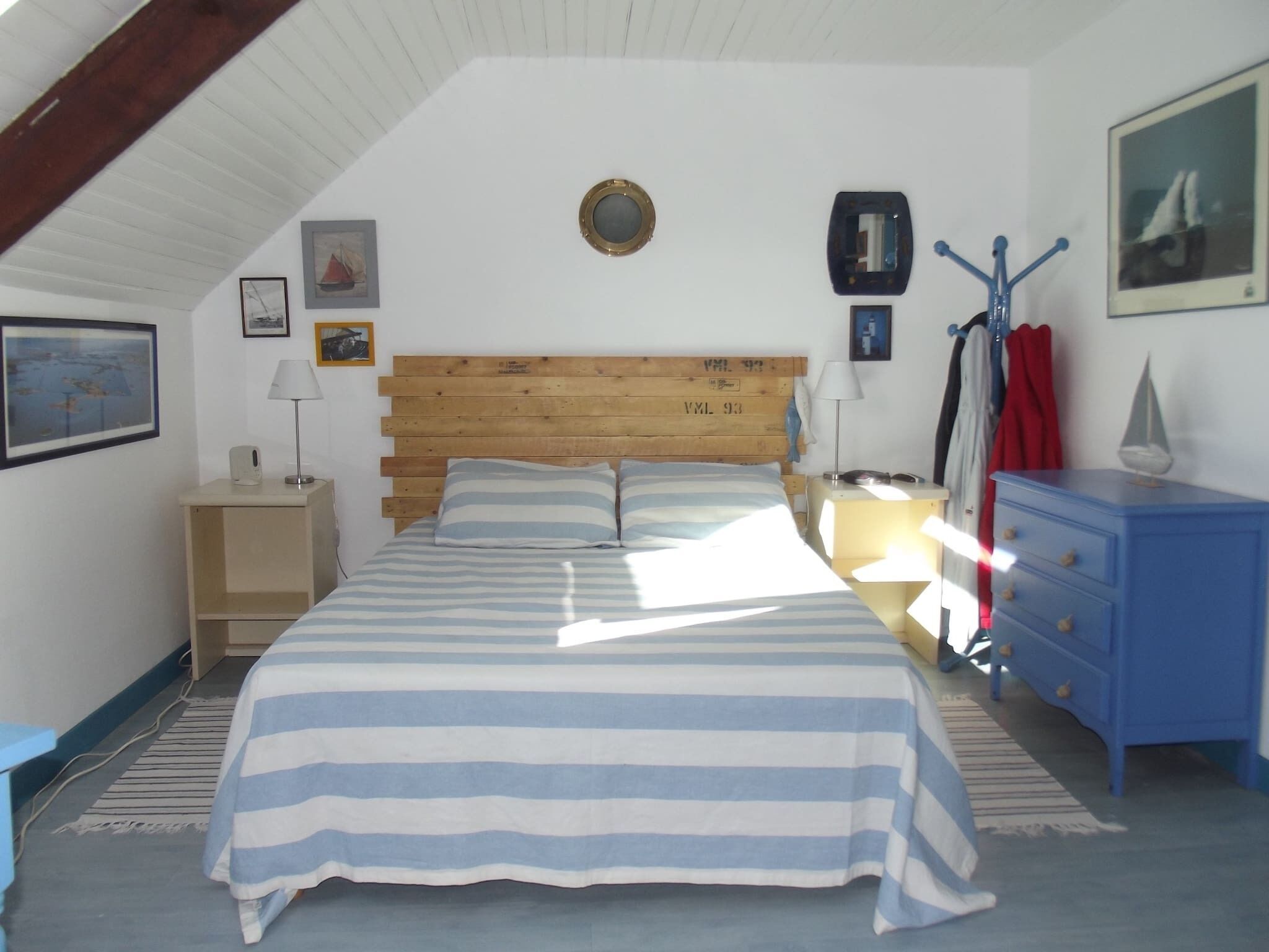 1 chambre, fer et planche à repasser, lit parapluie, Wi-Fi gratuit