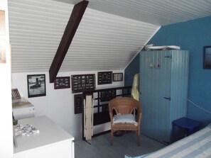 1 bedroom, iron/ironing board, travel cot, bed sheets