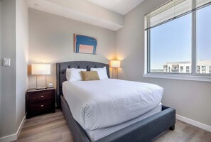 1 室のベッドルーム、デスク、アイロン / アイロン台、WiFi