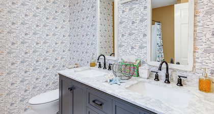 Family Beach Days: Dog-friendly Cape Cod Condo