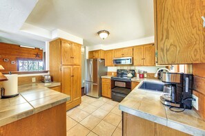 Interior - Cabin Near Lake Pend Oreille & Dtwn Sandpoint (Sandpoint)