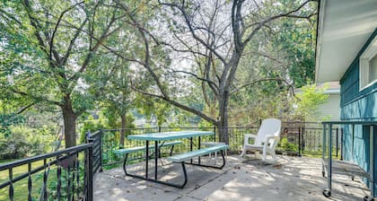Welcoming Cottage Grove Home w/ Yard