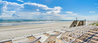 New Smyrna Beach Condo on Water: Rest, Swim & Play