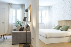 Unclassified image, 3 of 26, button