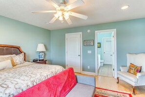 Interior - Walk to Seaside: North Myrtle Beach Gem w/ Views! (North Myrtle Beach)