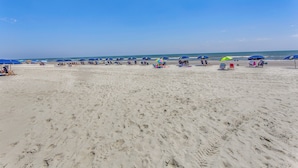 Interior - Walk to Seaside: North Myrtle Beach Gem w/ Views! (North Myrtle Beach)