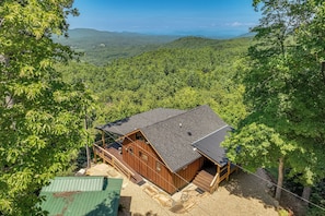 Interior - Dreamy Penrose Cabin w/ Panoramic Mountain Views (Penrose)