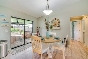 Interior - Retreat Near River & Marinas in Cape Coral (Cape Coral)