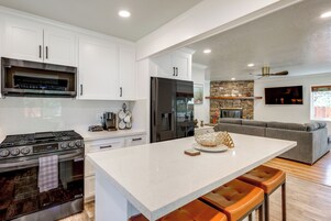 House (2 Bedrooms) | Interior